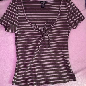 Rue 21 green and white stripped ribbed top